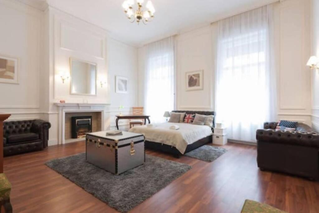 Luxury Art Deco Suite Close To Museum Of Fine Arts Budapest Exterior photo